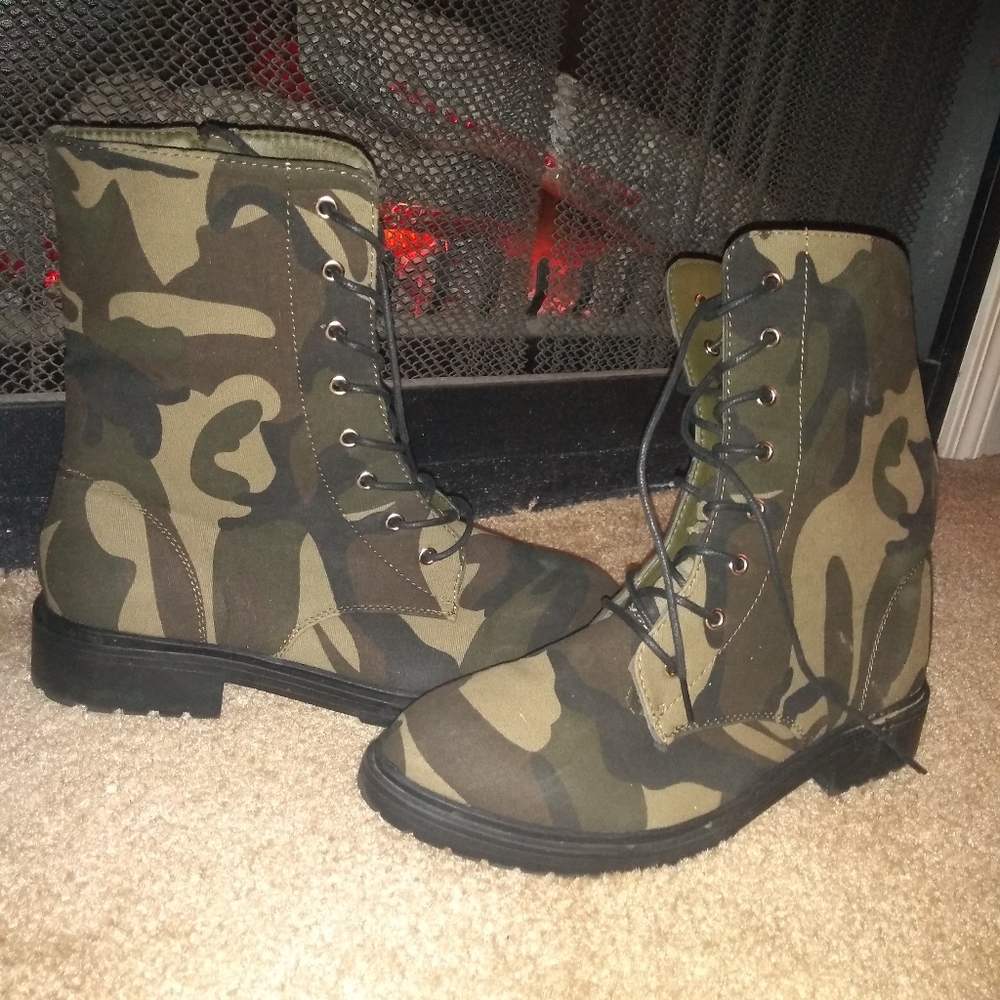 Army Fatigue combat boots